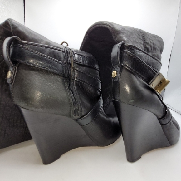 BCBGMAXAZRIA Ma-Remy Knee High Black Lamb Leather Wedge Boots Size 8.5 - Picture 6 of 16